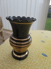 VASE VINTAGE ANNEE 50/60 EN VERRE COULEUR NOIRE ET DOREE T.B.E.