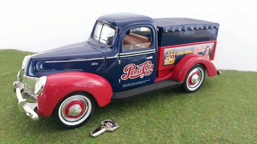 Ford pick pepsi cola - cola, 1940