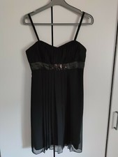 Robe noire plissée à