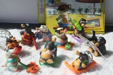 Lot différentes collections KINDER et autres ( SHREK / BOB L'EPONGE ...)