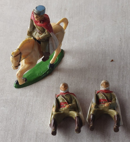 Lot anciennes figurines en - lot,
