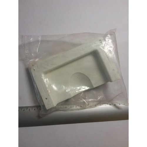Caches plastiques lot 2 - caches,
