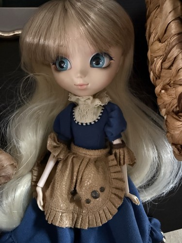 Pullip doll figure - pullip, alice