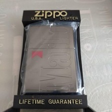 Briquet ZIPPO Marlboro 2000