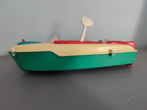 Ancien bateau bassin - de,