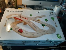 coffret Dan toys , circuit  routier en bois road systeme 6078 de luxe .