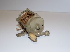 -ANCIEN PETIT MOULINET DE CANNE A PECHE AVEC POIGNEE OS COLLECTION PECHEUR   D