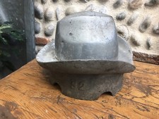 Très Beau Moule A Chapeau