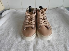 BOTTES/BASKETS À LACETS POUR