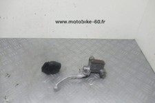 Maitre cylindre frein avant