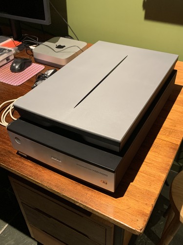Epson perfection v700 photo - epson,
