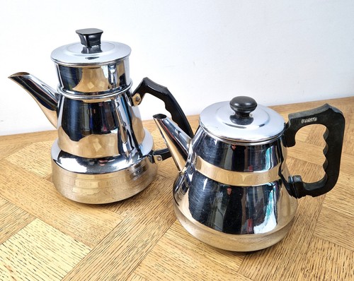 Ancienne cafetière - , et