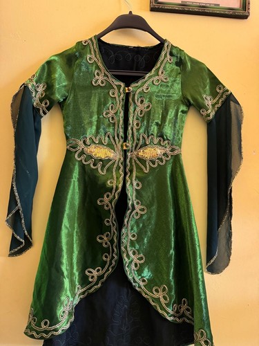 Traditional vintage green - traditional,