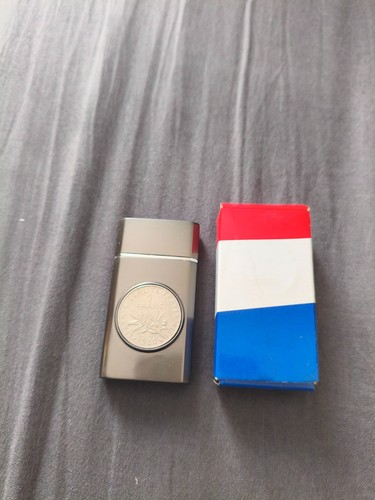 Briquet avec pièce franc - pièce, 1