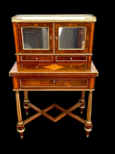 Bureau dit bonheur jour - ",