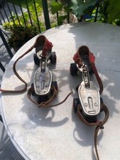 Ancienne paire de patins à