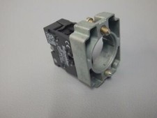ZB2BZ101 - TELEMECANIQUE - ZB2 BZ101 / Body and contact block USED