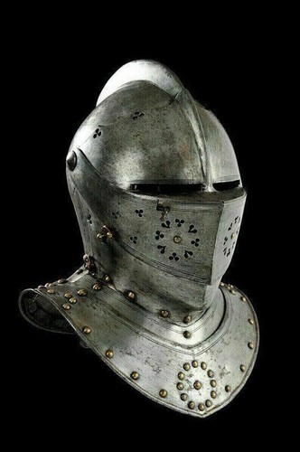 Casque armure fermée - casque,