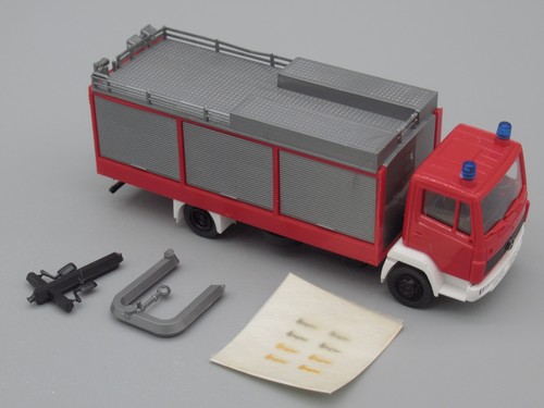 Camion pompier mercedes - camion,