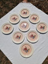 9 ASSIETTES PLATES EN