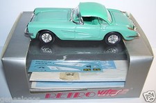STOP VITESSE CHEVROLET CORVETTE CABRIOLET HARD TOP VERTE REF 113 IN BOX 1/43