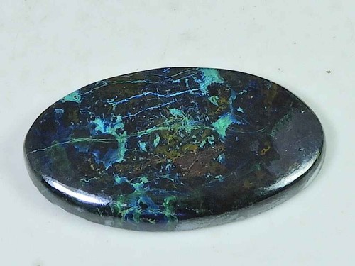 Cabochon ovale shattuckite