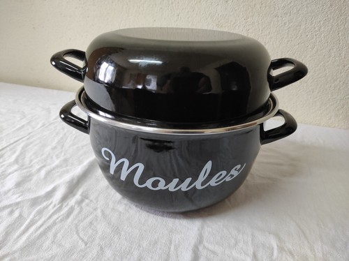 Plat cocotte pour les moules - plat,,