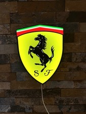 Logo lumineux Ferrari –