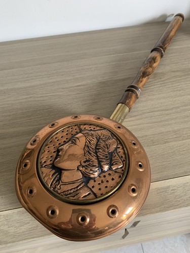 Ancienne bassinoire