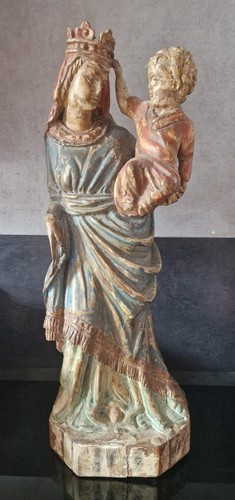 Vierge ancienne enfant - a, l'enfant