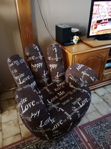 Deux fauteuils marron - deux,