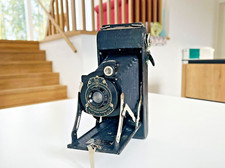 Ancien appareil photo de poche