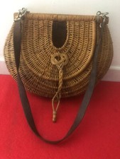 ANCIEN PANIER DE PÊCHE EN OSIER   / TRES BON ETAT /   38 X 12 X 31 cm