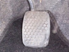 pédale de frein  SUZUKI