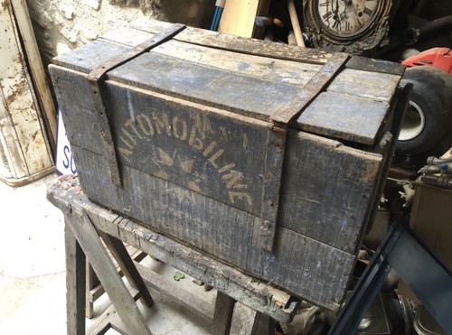 Ancienne caisse automobiline - ancienne,