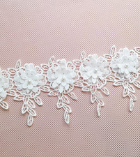 Fleurs dentelle blanche et