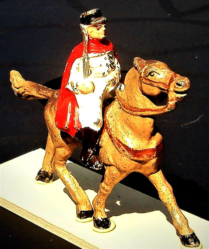 Officier monté garde - monté, la