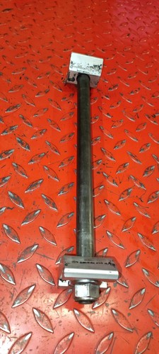 Axe roue arriere - arriere, 1300