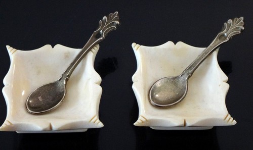 Ancienne paire saliére - de,