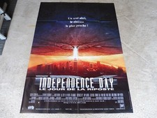 ANCIENNE AFFICHE CINÉMA" INDÉPENDANCE DAY" ETAT TRÈS BON 160 X 120 