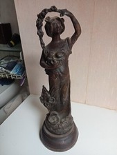 statuette en régule bouton d'or par Ruchot hauteur 32 cm
