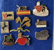 Lot Pin's vintage pins Ville Arles Nîmes Corrida Camargue Etc