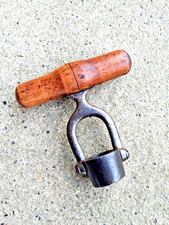 ANCIEN DECOUPE HOSTIES RONDEAU