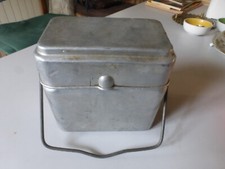 ancienne cantine en ALU pour poilu , soldat , scout , randonneur Militaria
