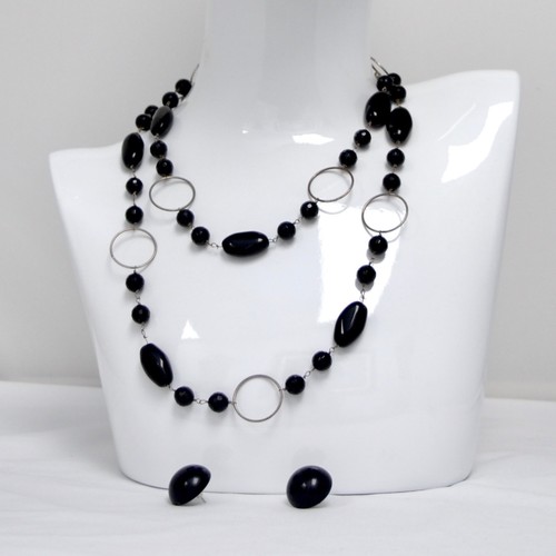 Black bead and circle - black,