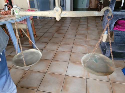 Ancienne balance plateaux - ancienne,