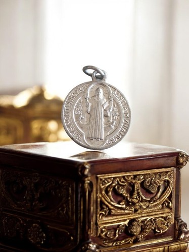 Médaille saint benoît métal - saint,