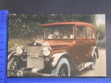 Voiture D'Époque Avec Femme