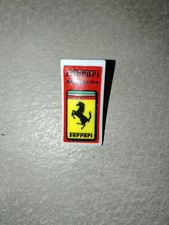 Pin's Ferrari En marche