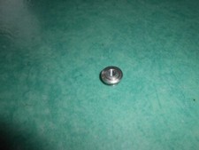 Ecrou moleté M6 carter